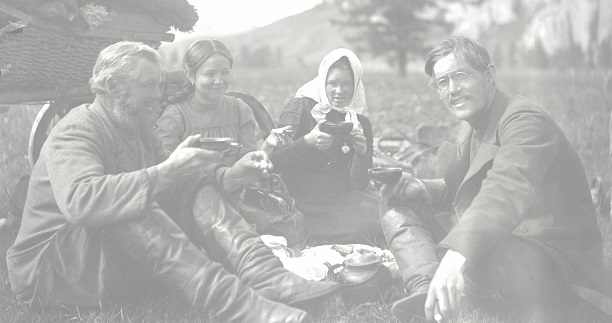 [Светлана Манакова] Курс по поиску предков (2024)_0.jpg